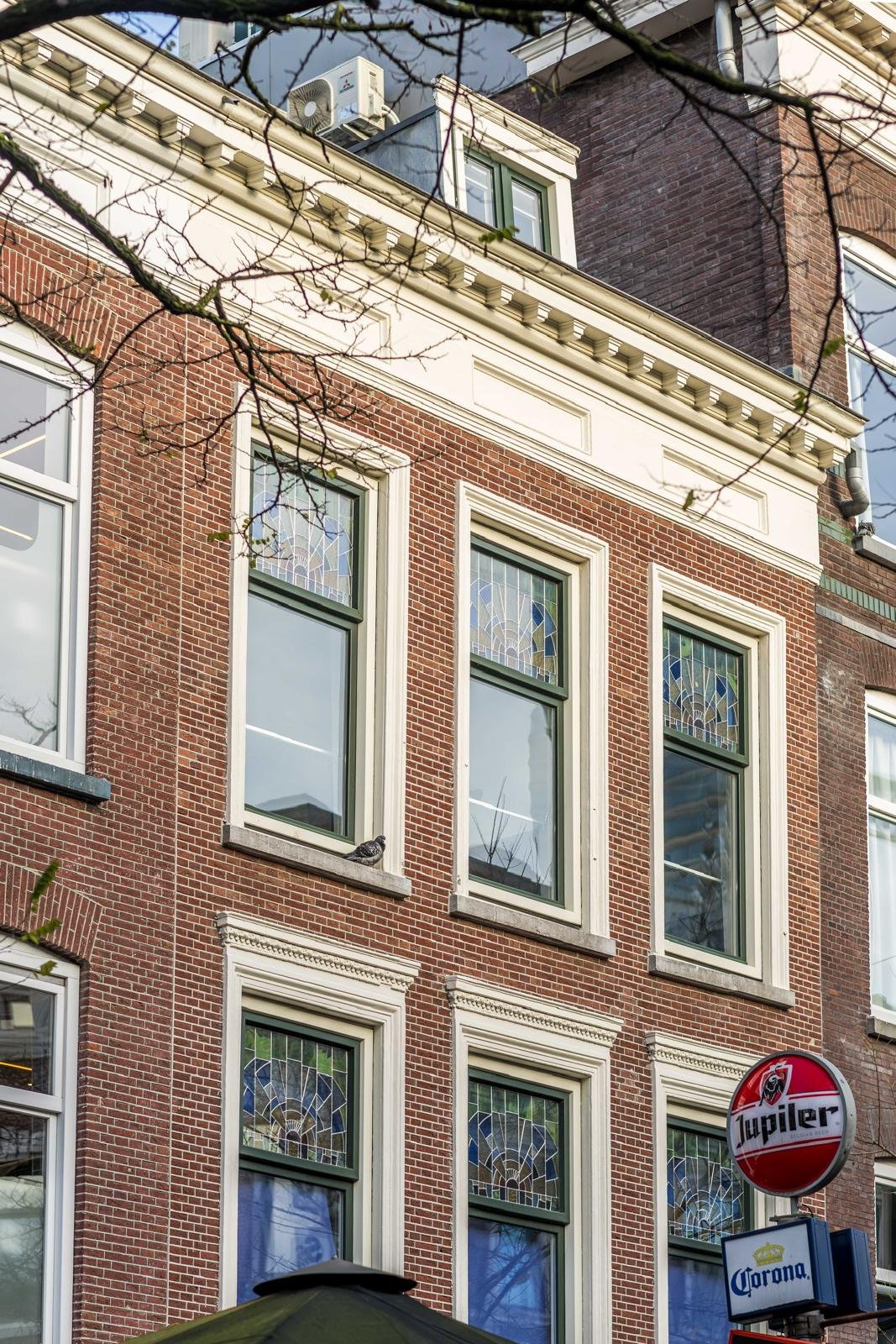 Business hotel BonBon in Rotterdam building