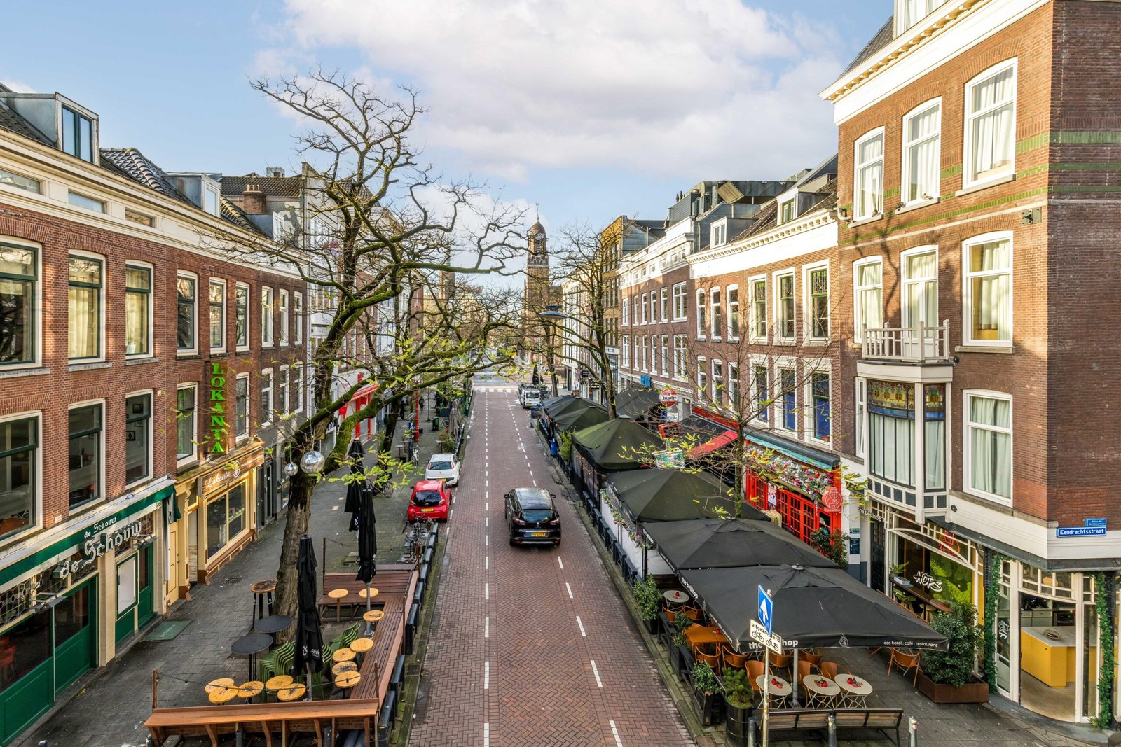 Hotel BonBon in the lively Witte de Withstraat